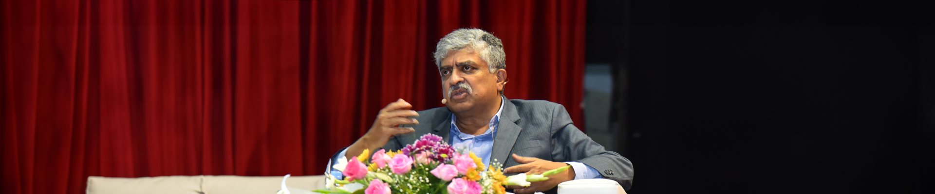 Nandan Nilekani giving a talk at IIT bombay